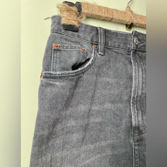 3 for $30 🦋 Like New Black Denim Skirt ZARA Small - 100% cotton - Hi Waisted - Picture 9 of 14
